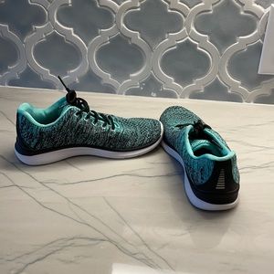 Cute girls shoes teal and black